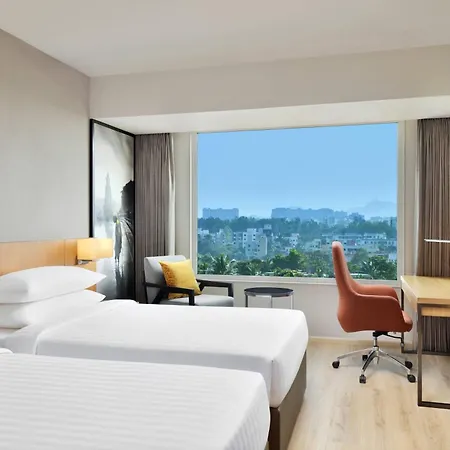Courtyard By Marriott Nashik Hotel Exterior photo