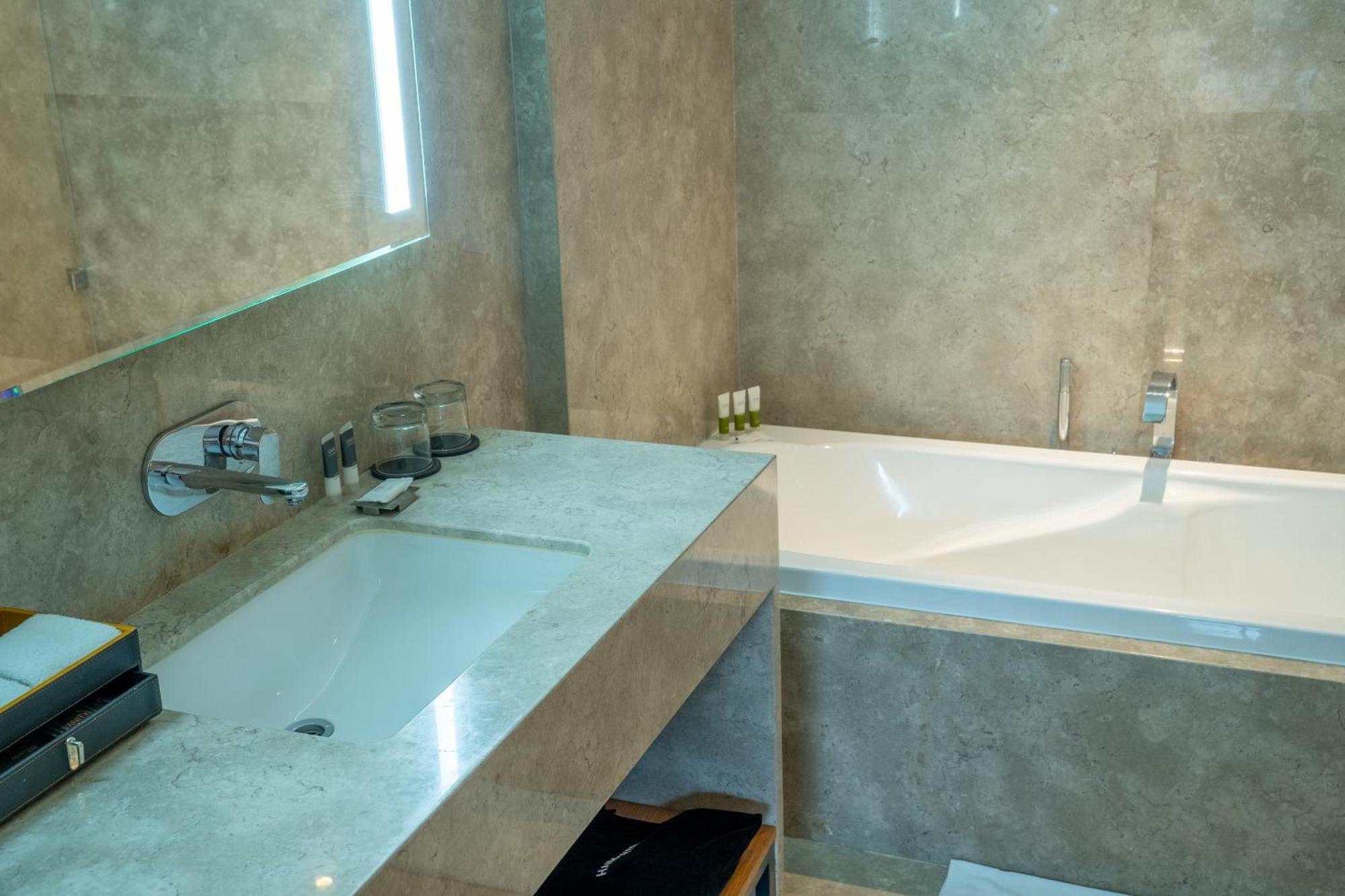 Courtyard By Marriott 5*